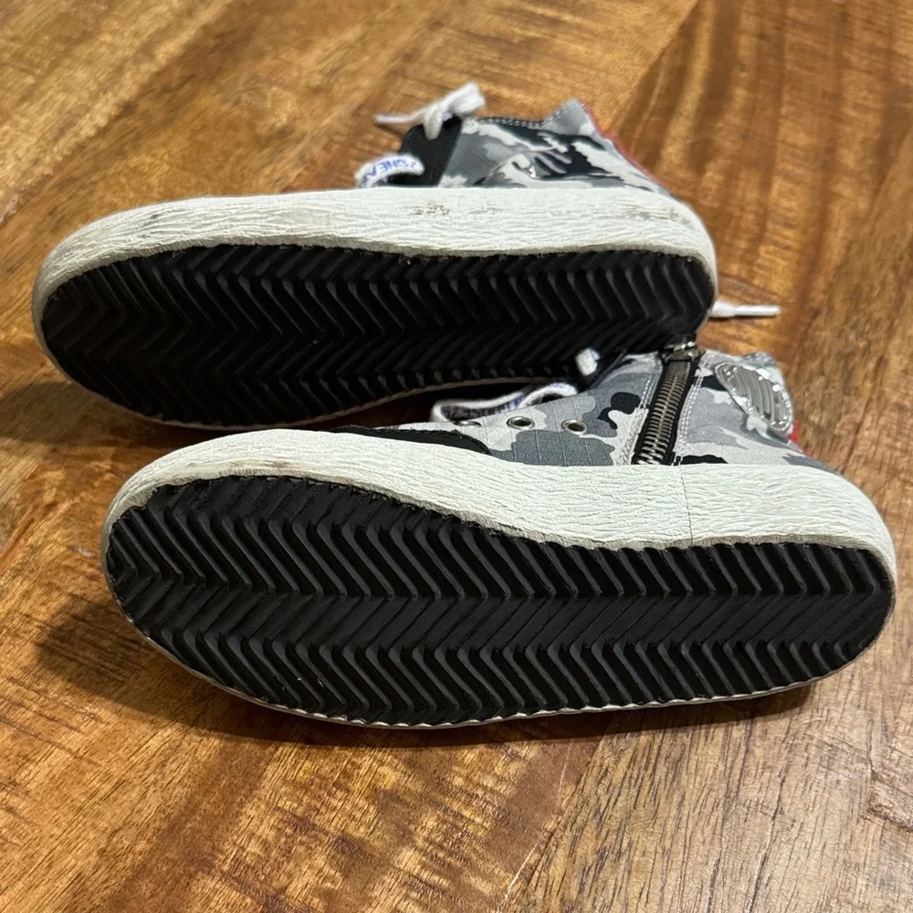 Golden Goose Kids Camo High-Top Sneakers in Black, Gray, White, Yellow